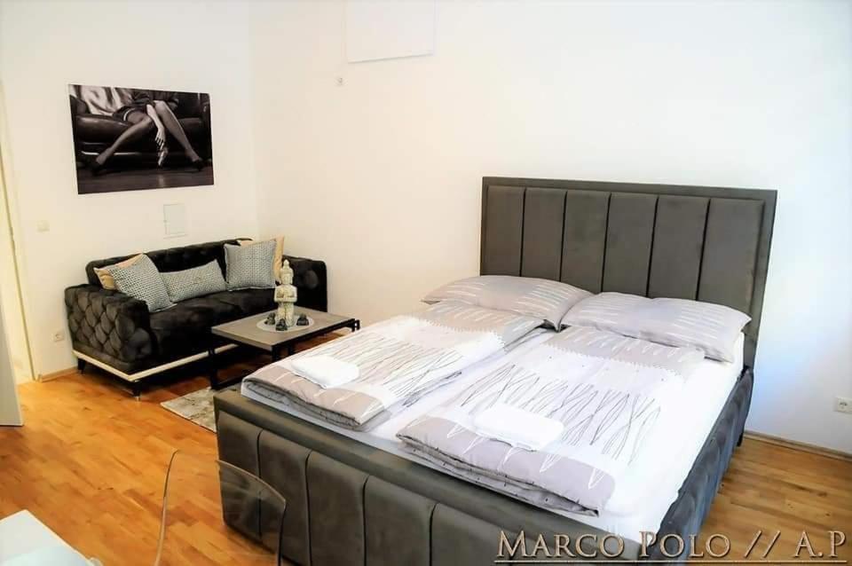 Markopolo Apartments Vienne Extérieur photo